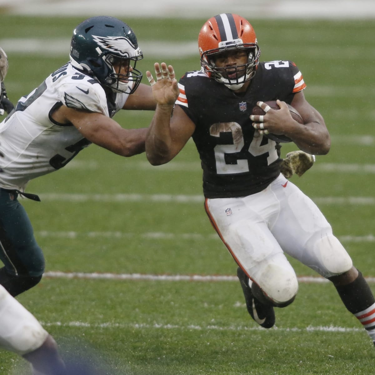 Nick Chubb Grinds for 164 YDS & 1 TD