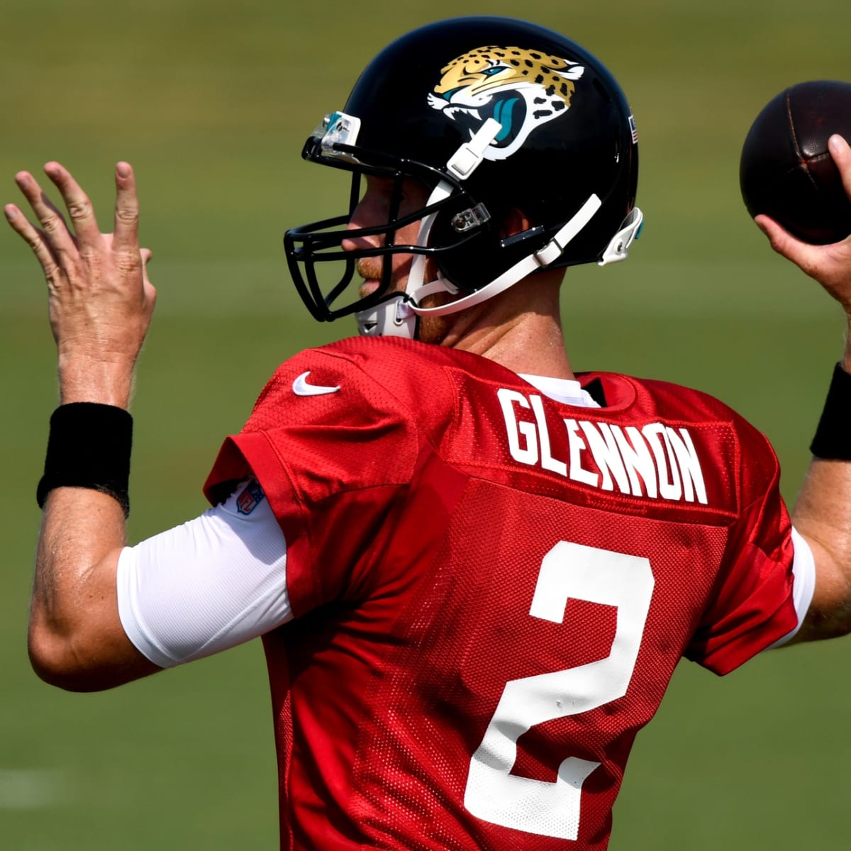 Jaguars will start ex-Buc Mike Glennon against Browns