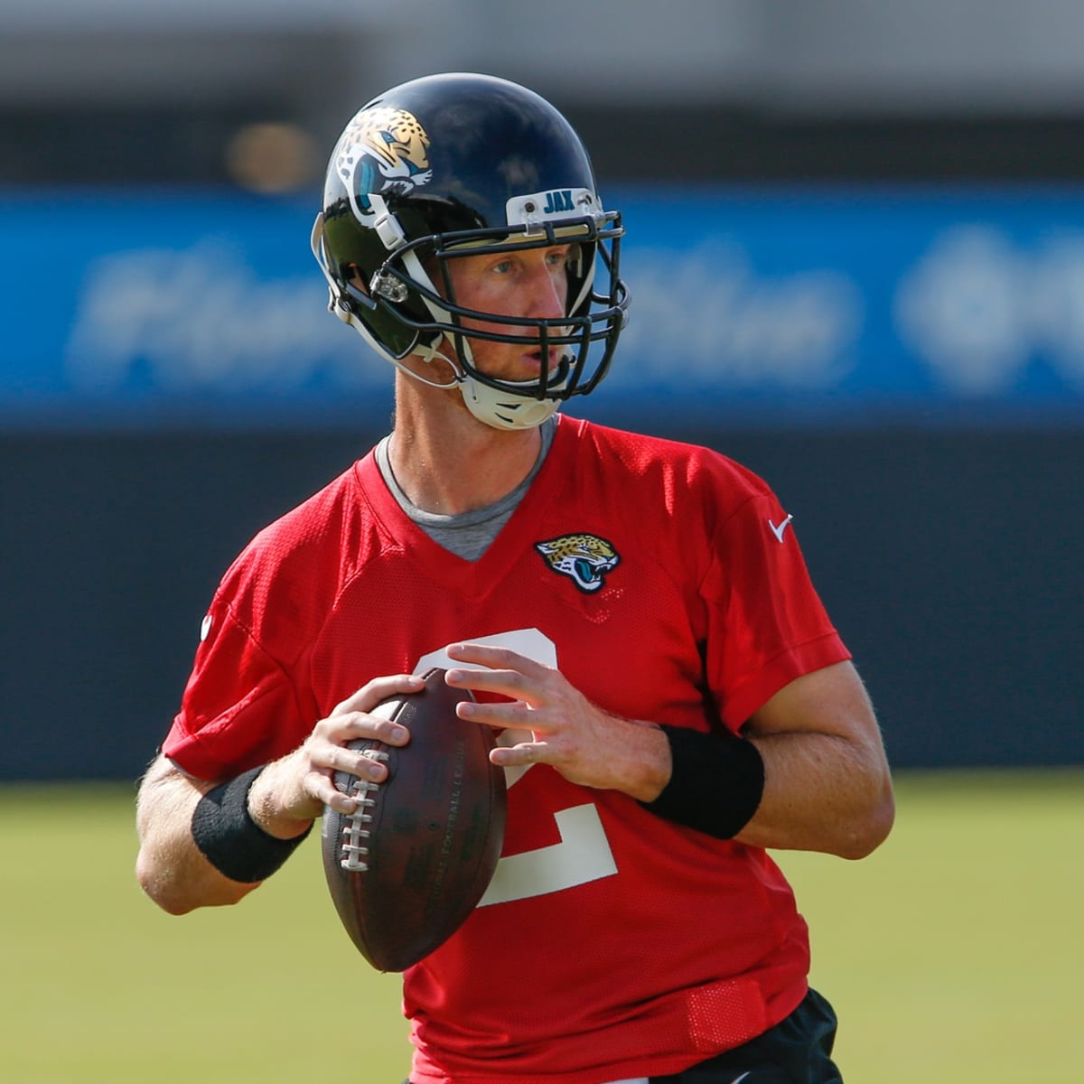 November 29, 2020 - Jacksonville, FL, U.S: Jacksonville Jaguars quarterback  Mike Glennon (2) during 1st half NFL football game between the Cleveland  Browns and the Jacksonville Jaguars at TIAA Bank Field in