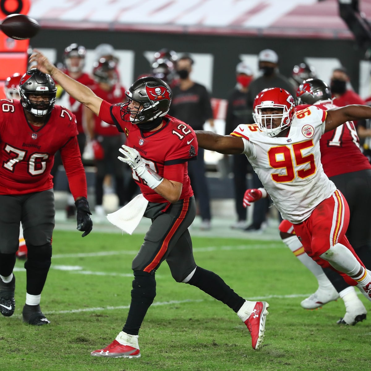 The Buccaneers made the Chiefs' offense look vulnerable - Sports Illustrated