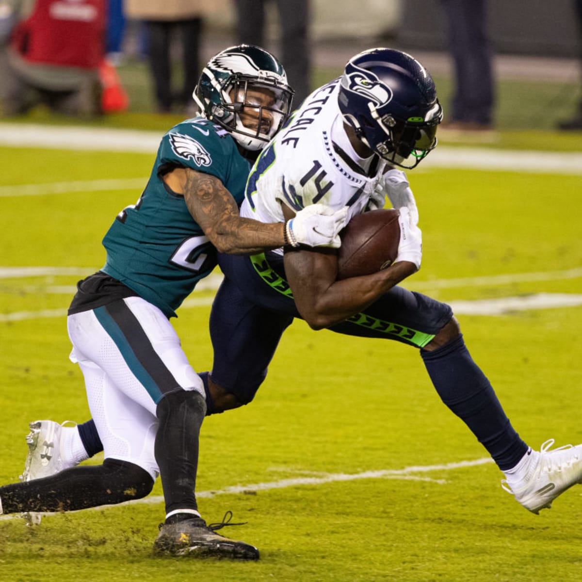 Metcalf, Wilson lead Seattle Seahawks over Philadelphia Eagles 23-17