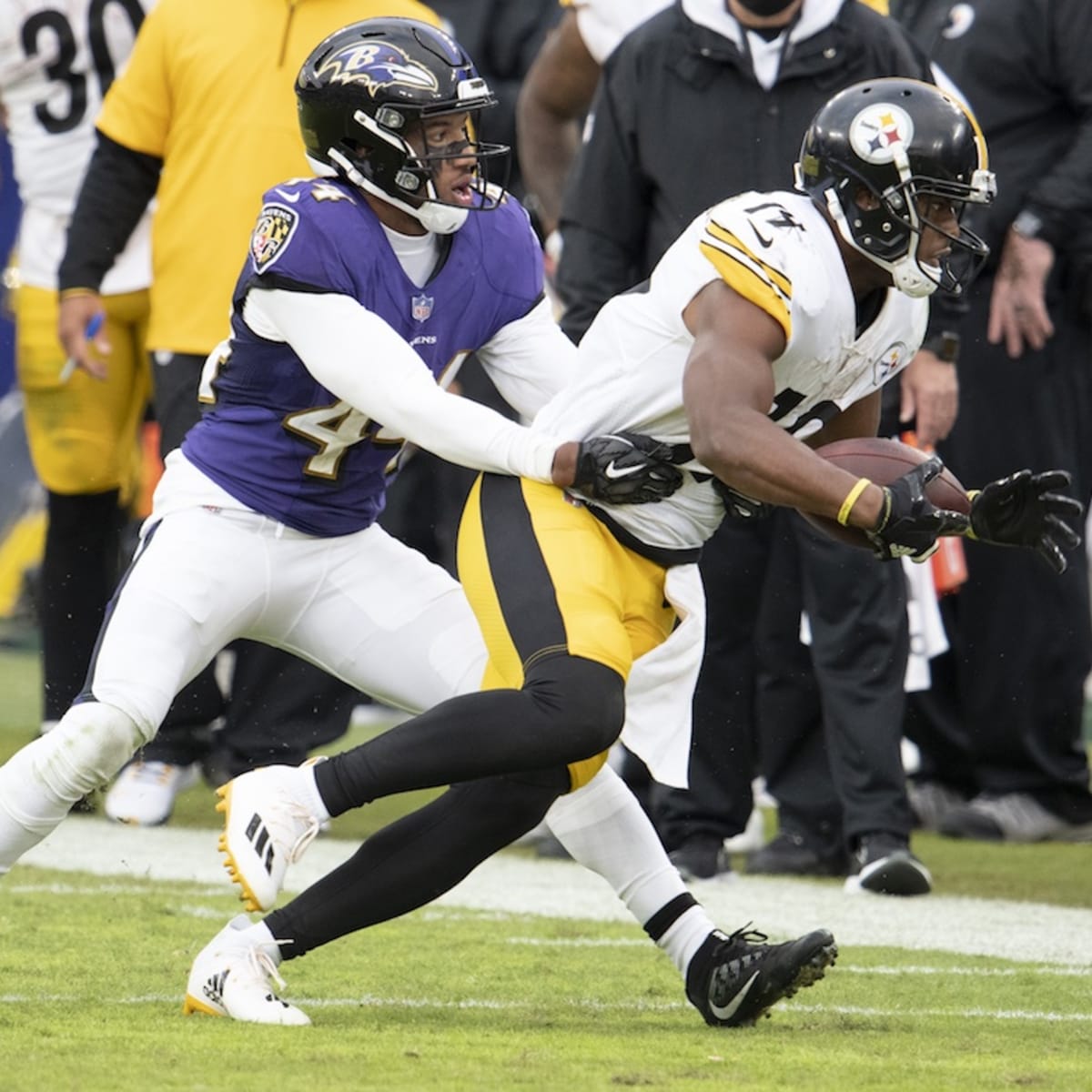 NFL postpones Baltimore Ravens and Pittsburgh Steelers game for a third  time – NBC Palm Springs