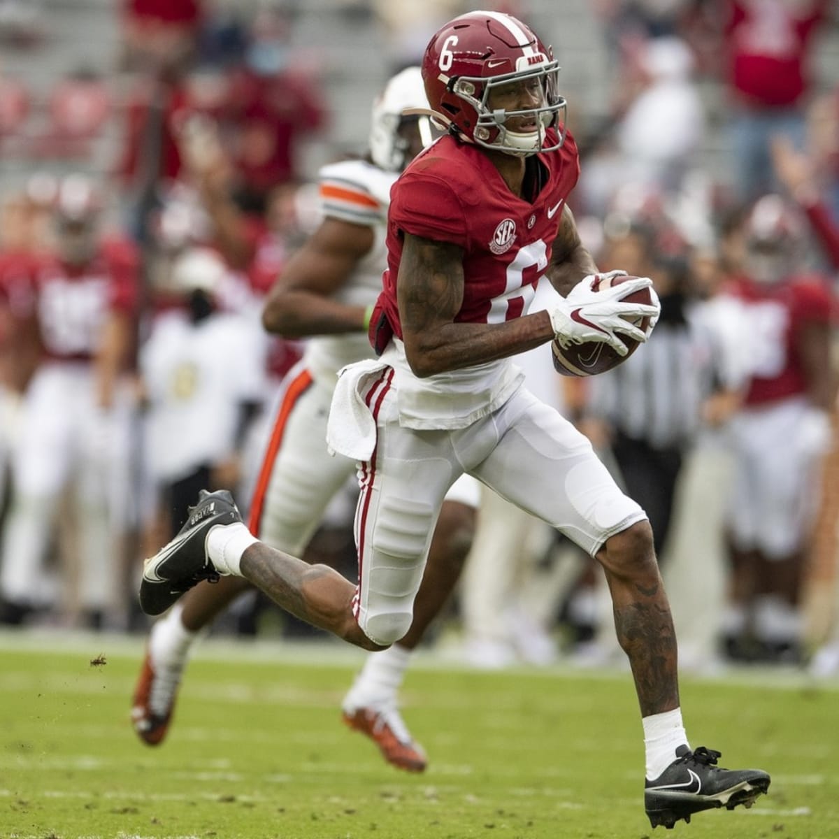 Alabama's DeVonta Smith is ready for the NFL Draft stage: 'I'm built like  that' - The Athletic