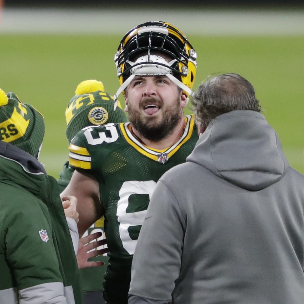 Packers place center Corey Linsley on injured reserve