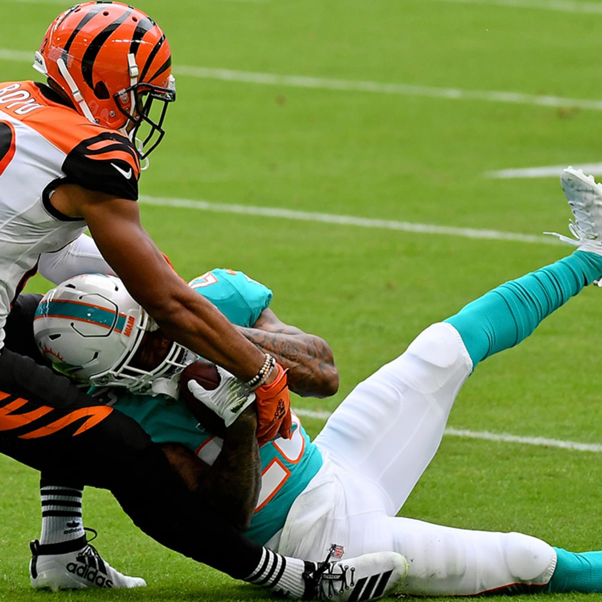 Tyler Boyd, Xavien Howard ejected in Week 13 after throwing