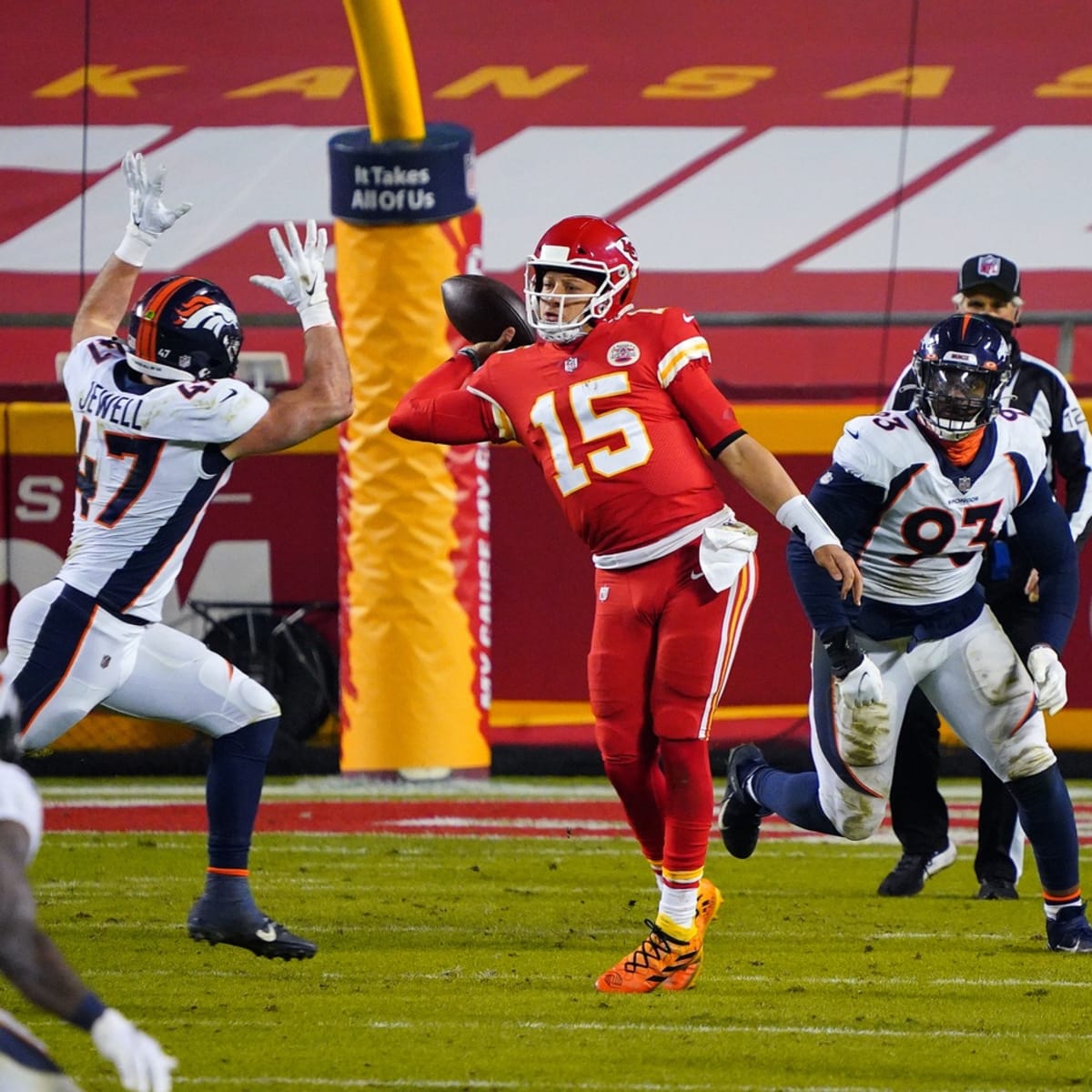 Denver Broncos on X: The AFC West >>> Broncos' division slate  highlighted by prime-time games against Chiefs and Chargers »    / X