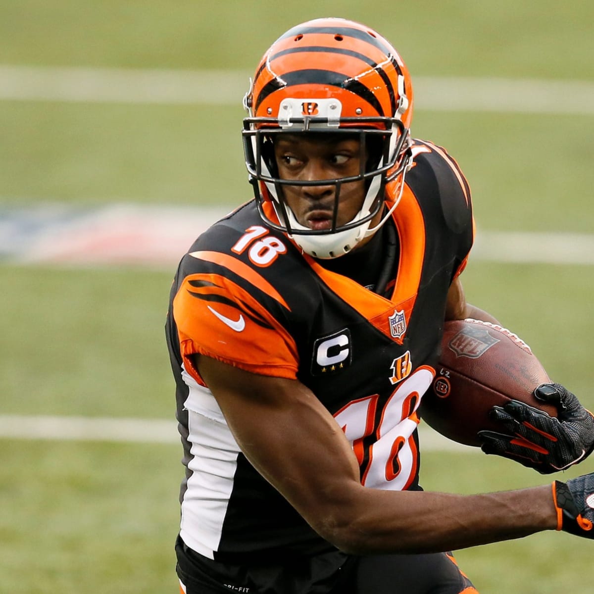 AJ Green is how strong? #ajgreen #bengals #cincinnatibengals #whodey #