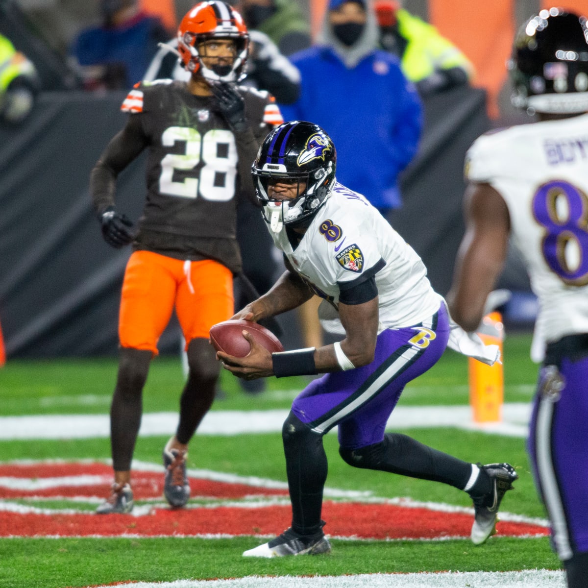 Lamar Jackson Does it Again as Baltimore Ravens Pick Up Heart-Stopping Win Against  Colts - EssentiallySports