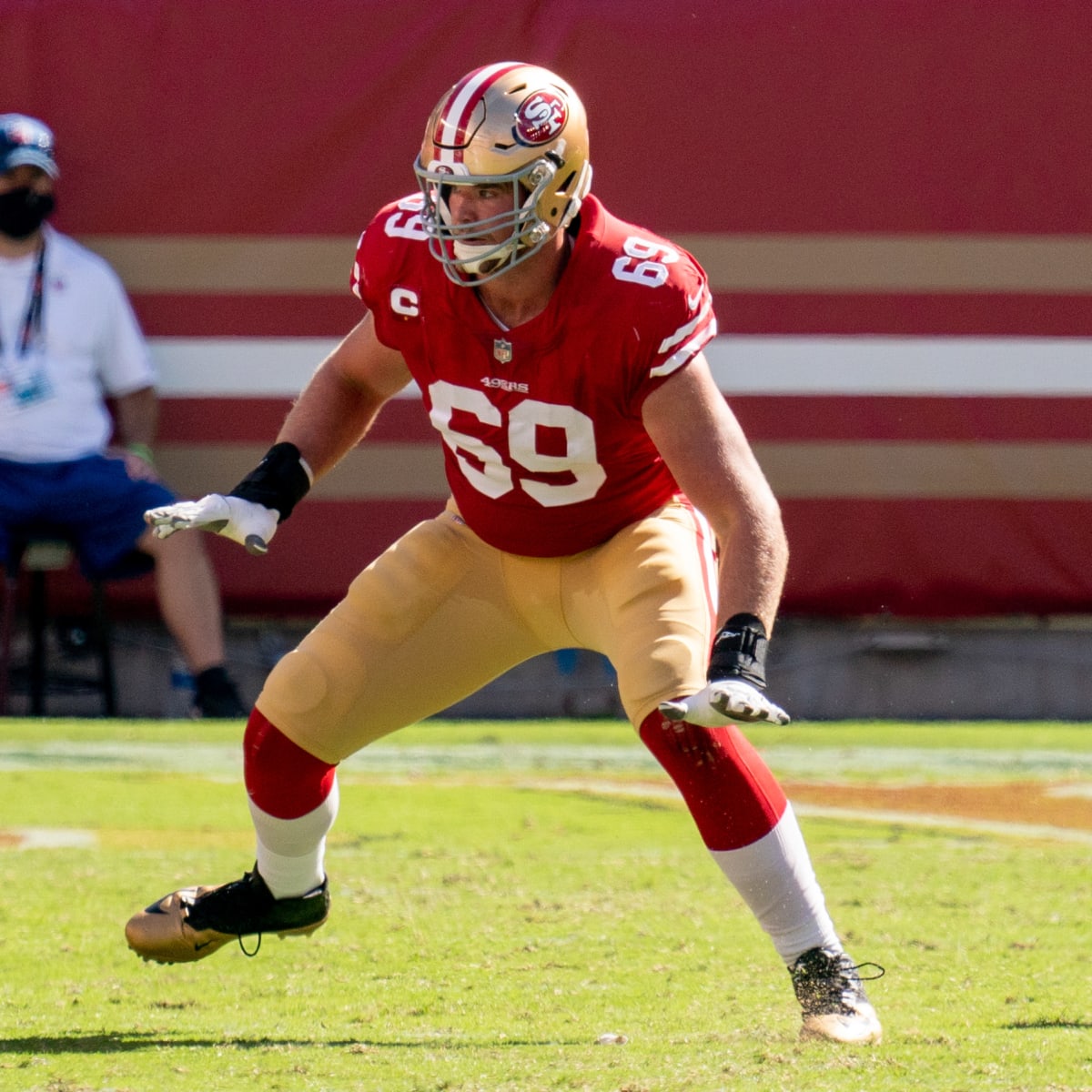 Meet 49ers standout right tackle Mike McGlinchey, The Bone's newest weekly  guest