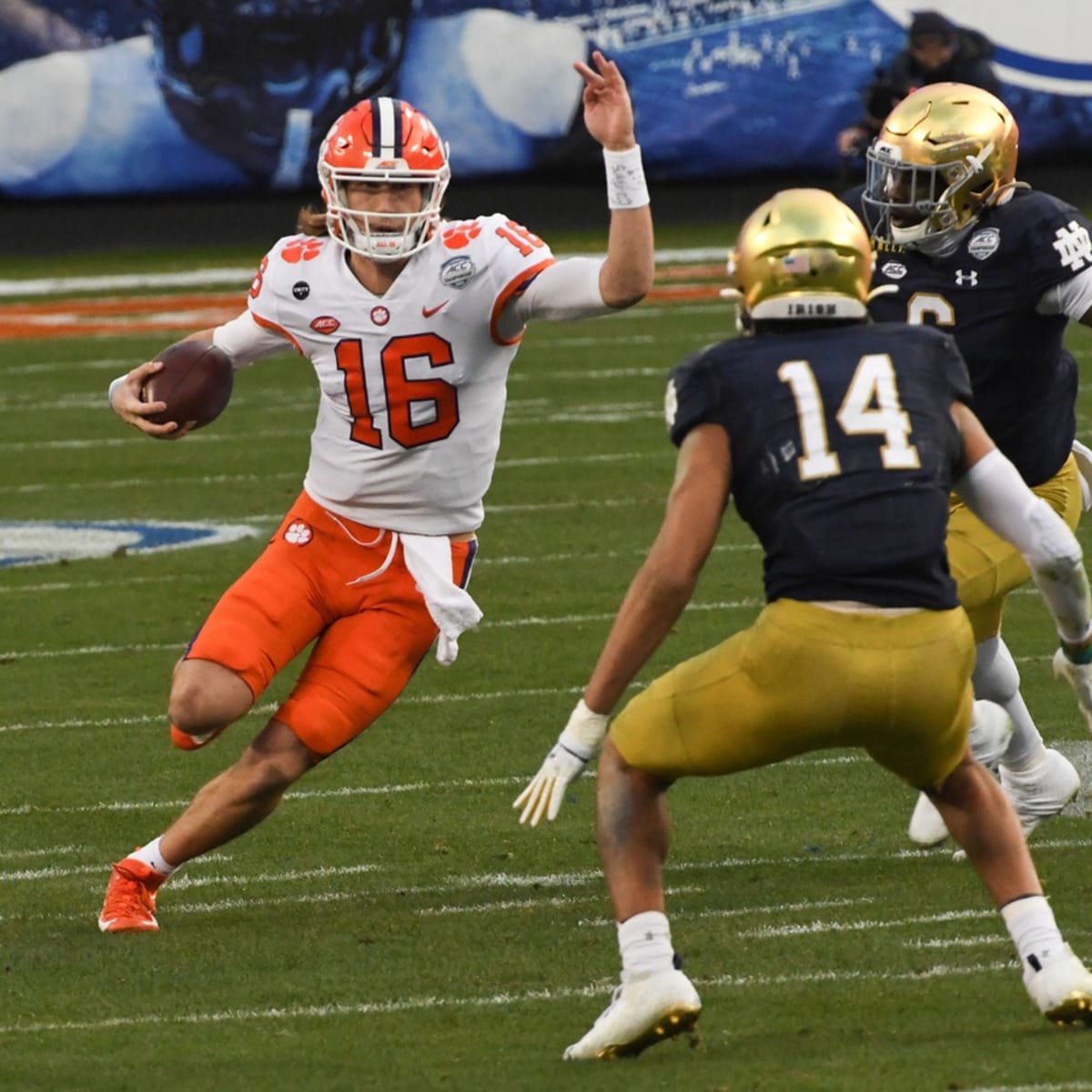 Lawrence makes statement in ACC title game as Heisman hopeful