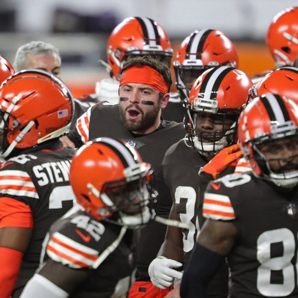 Mayfield's Browns close in on playoff spot with win over Giants, Colt McCoy