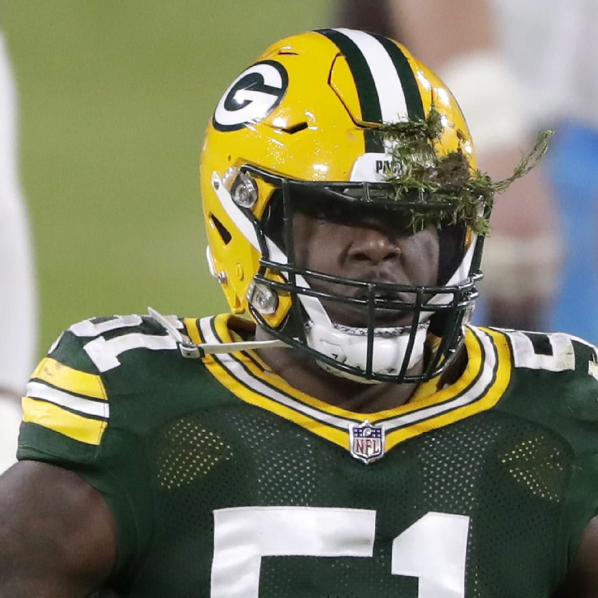 LB Krys Barnes out for Green Bay