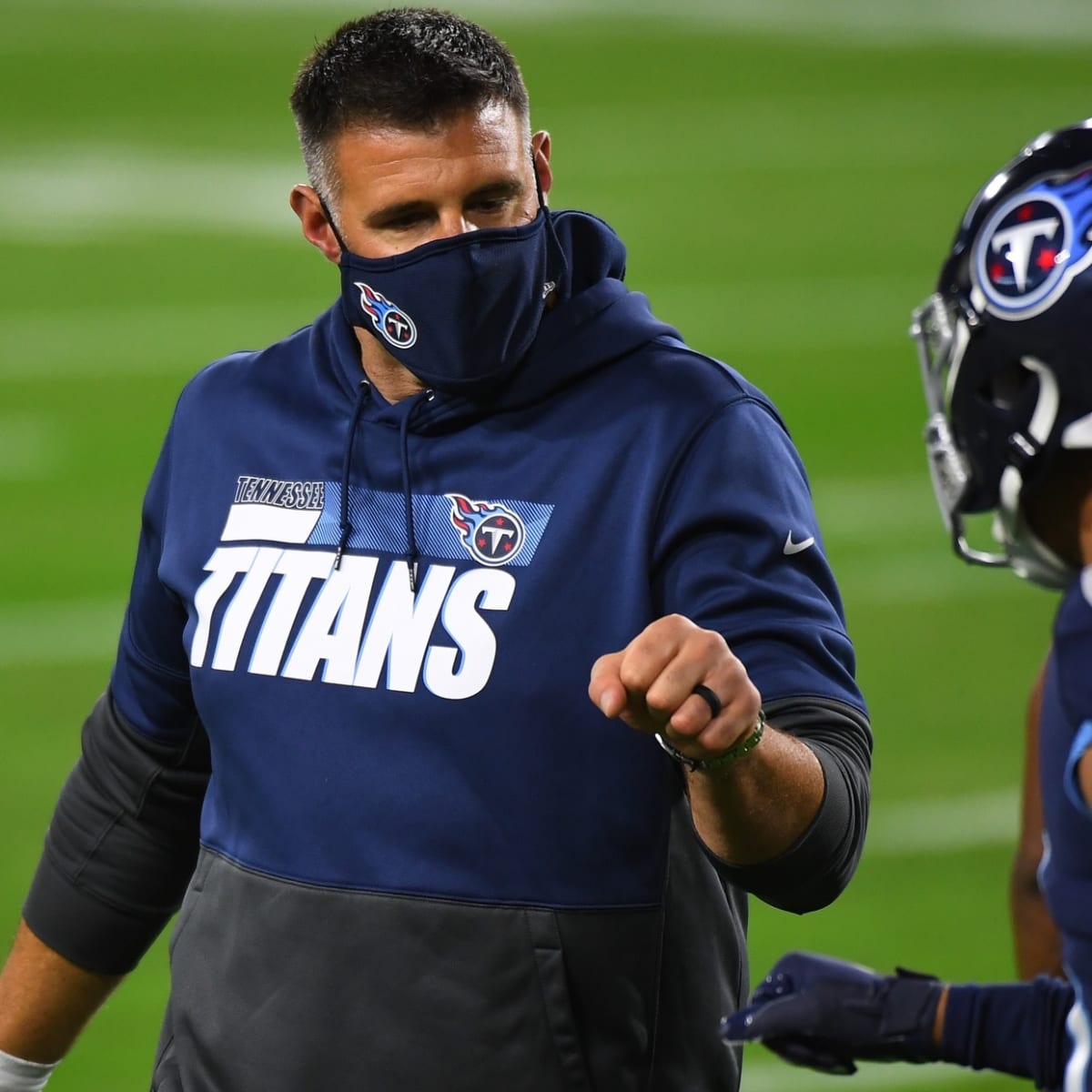 Titans expose Lions' makeshift linebackers corps