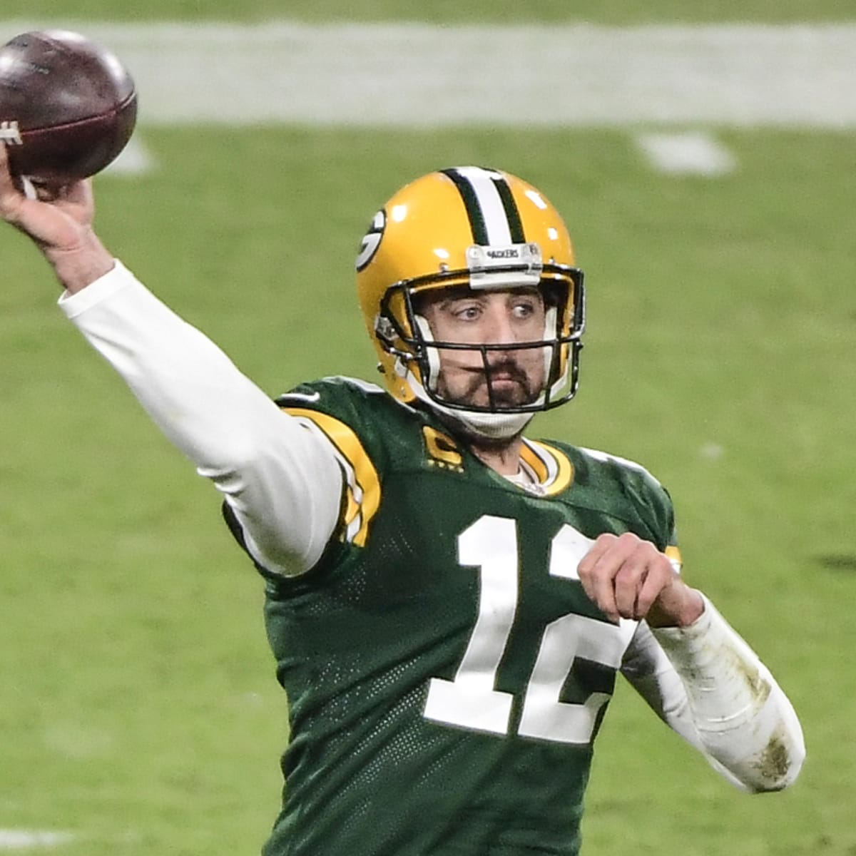 Aaron Rodgers is the MVP, NFL executives say overwhelmingly in