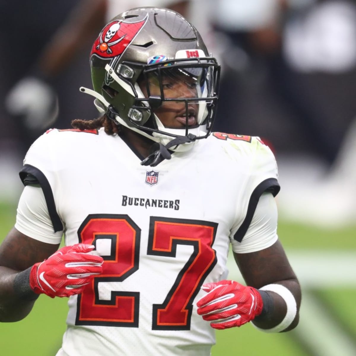 Bucs receiver Chris Godwin out with fractured finger