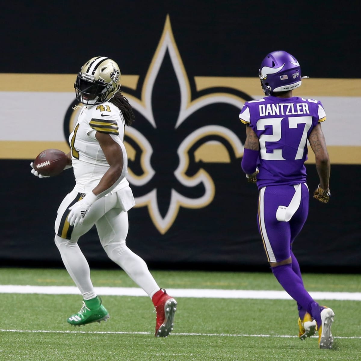 Vikings crushed by Saints, Kamara 52-33; 'This is a bad defense