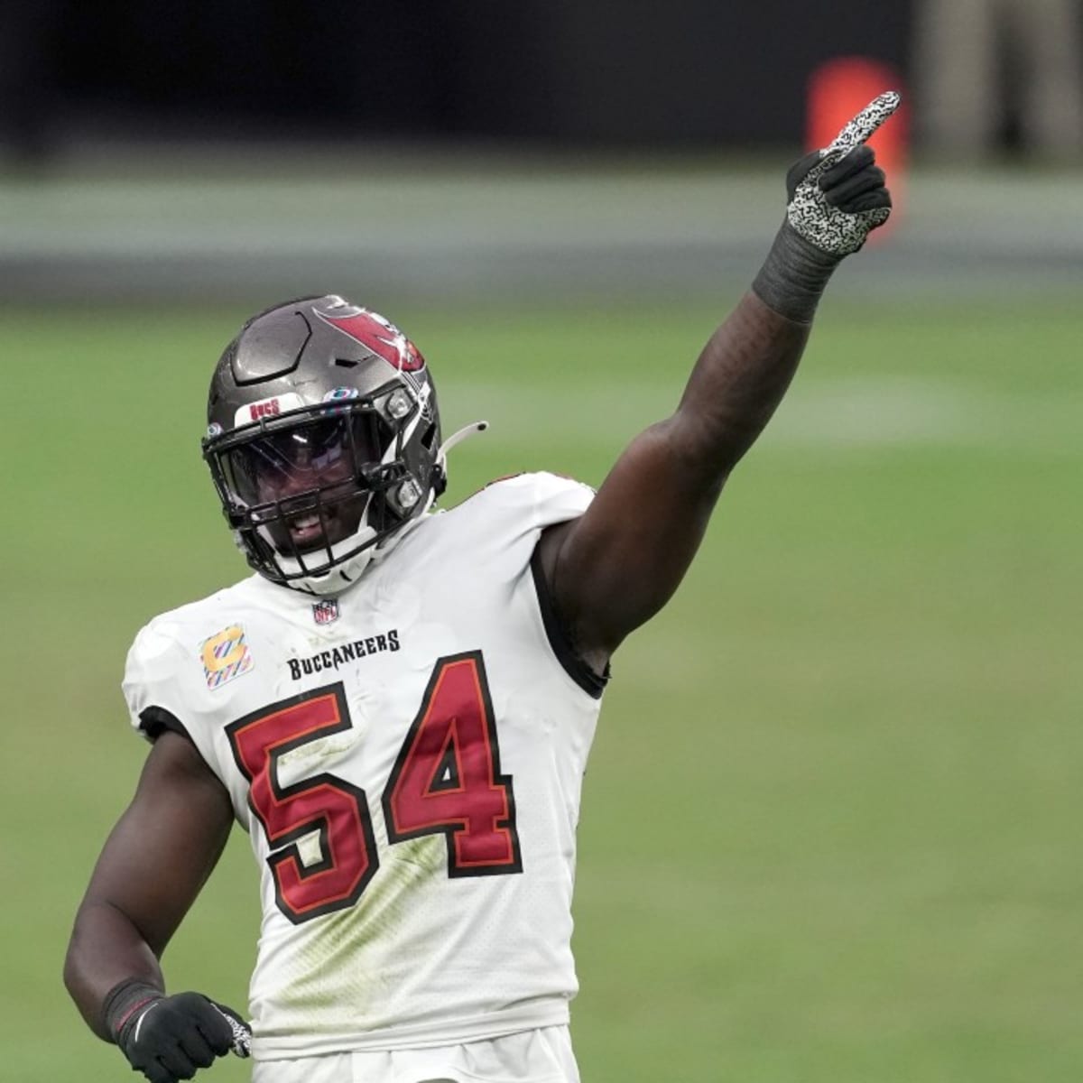 Lavonte David cryptically blames 'turmoil' for Bucs playoff loss