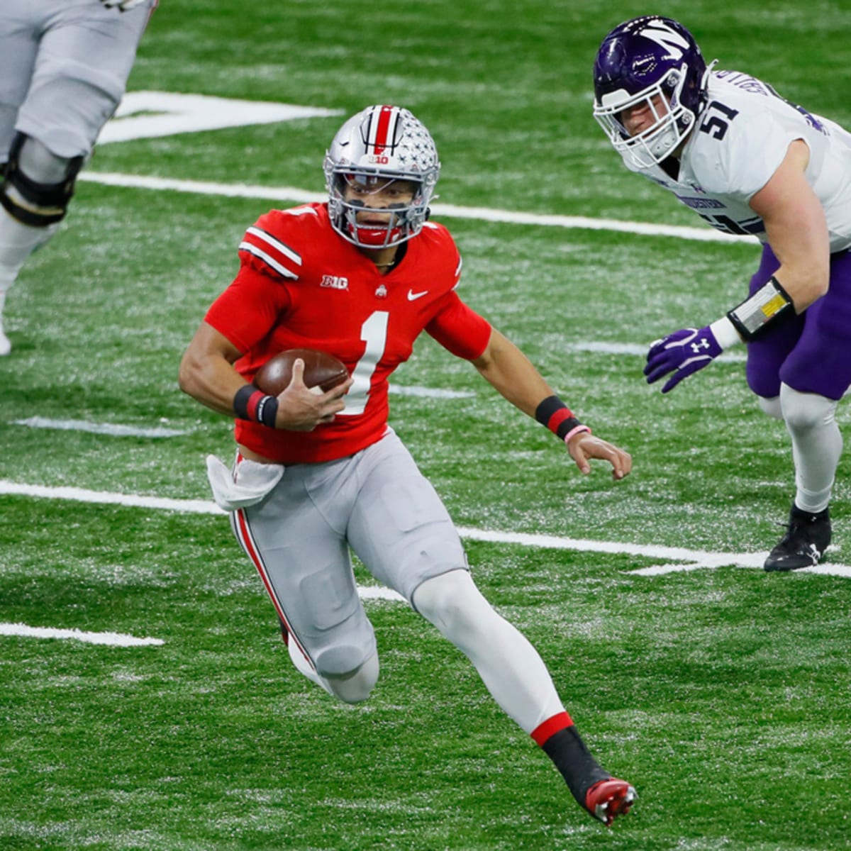 Former Ohio State quarterback Justin Fields tells NFL teams he is managing  epilepsy: Report 