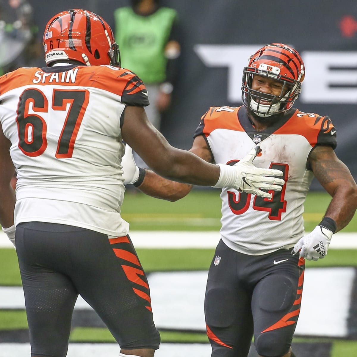 Bengals re-sign RB Samaje Perine to two-year deal