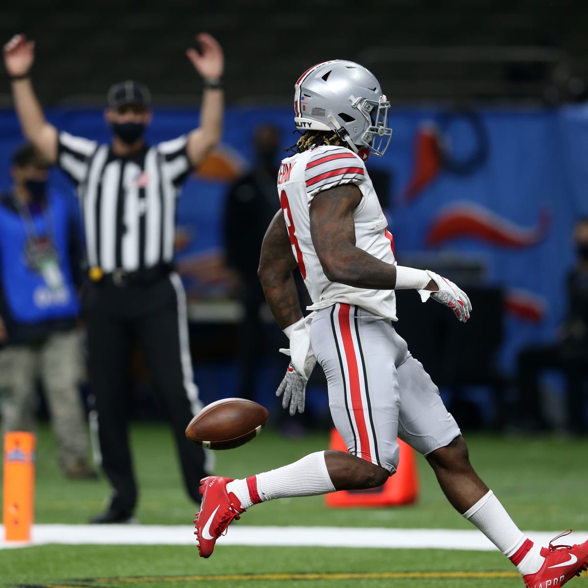 Ezekiel Elliott is the Greatest Running Back in Buckeye History - Sports  Illustrated Ohio State Buckeyes News, Analysis and More