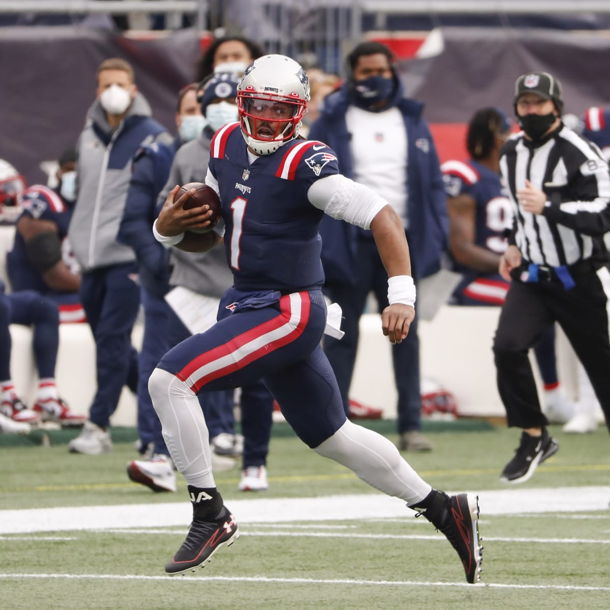 New York Jets defeated by New England Patriots in finale, 28-14