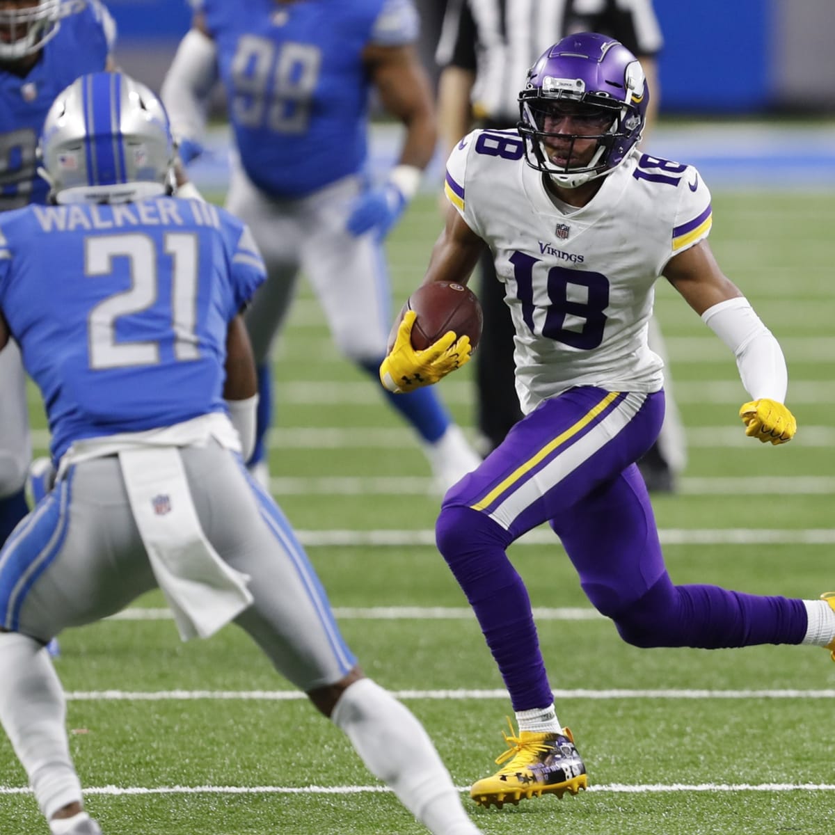 Vikings' Justin Jefferson breaks Randy Moss, Anquan Boldin receiving  records 