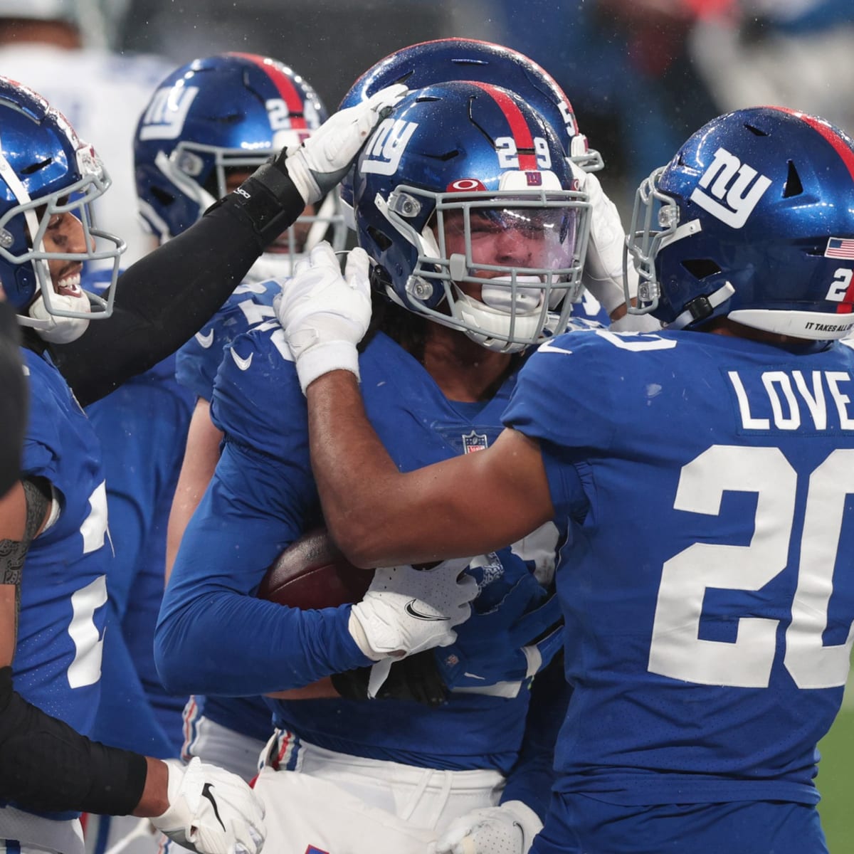NFC East Wrapup: Eagles Continue to Soar, Cowboys Rebound, Giants Fall -  Sports Illustrated New York Giants News, Analysis and More