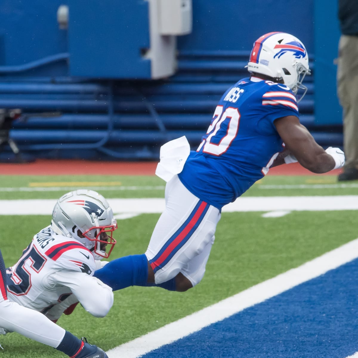 Former Utah QB Tosses Second TD Pass In Wild Card Round