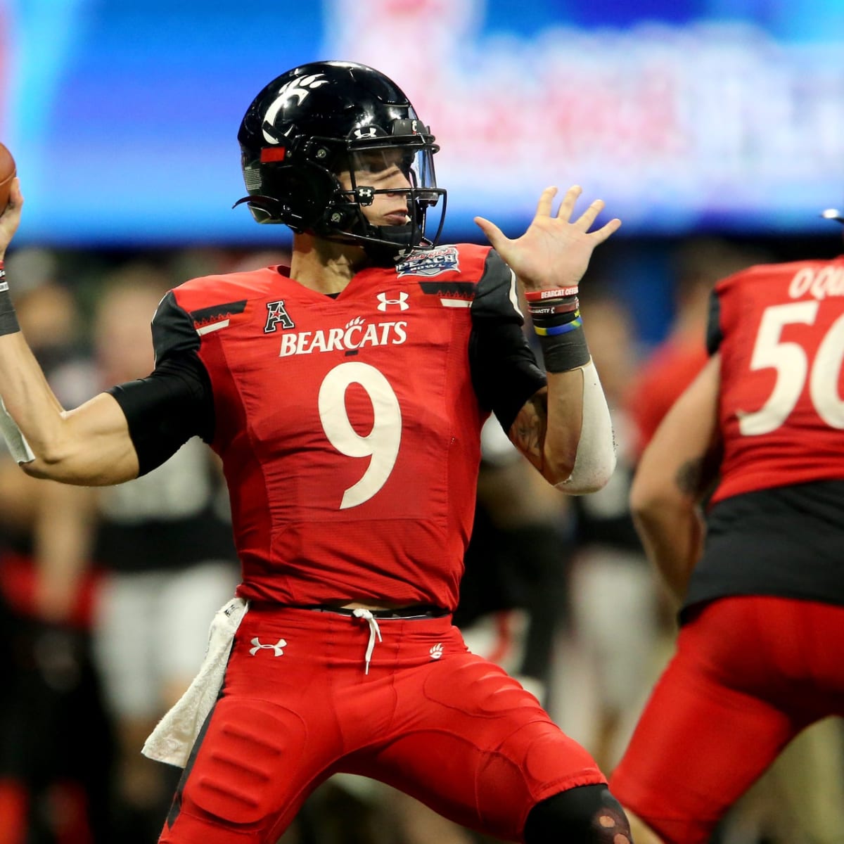 Cincinnati QB Desmond Ridder to return for senior season