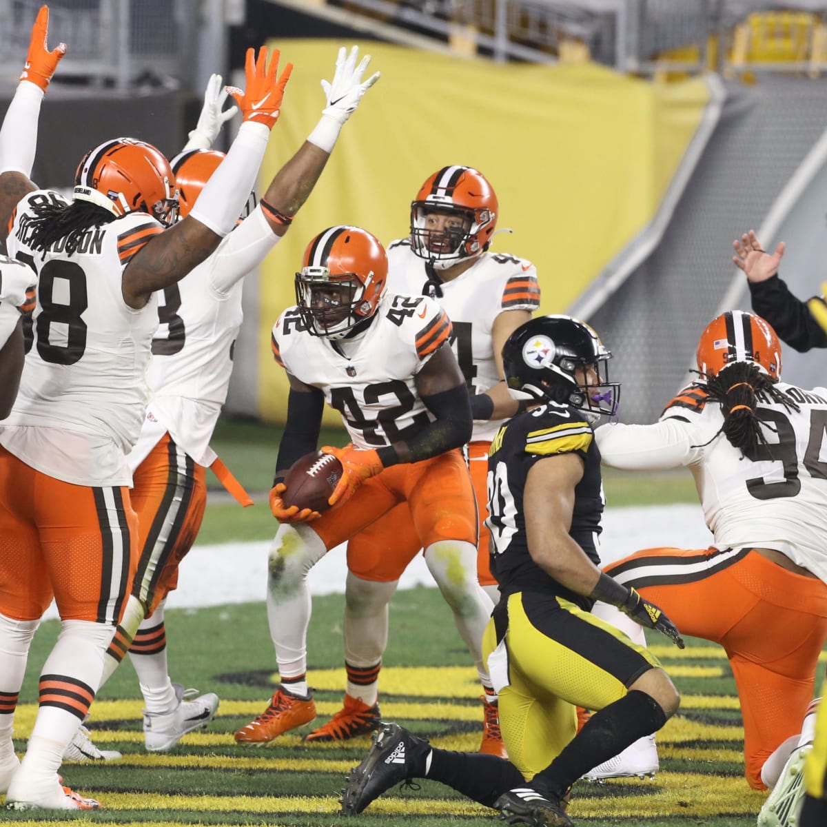 Social media reacts to Cleveland Browns win over Pittsburgh Steelers