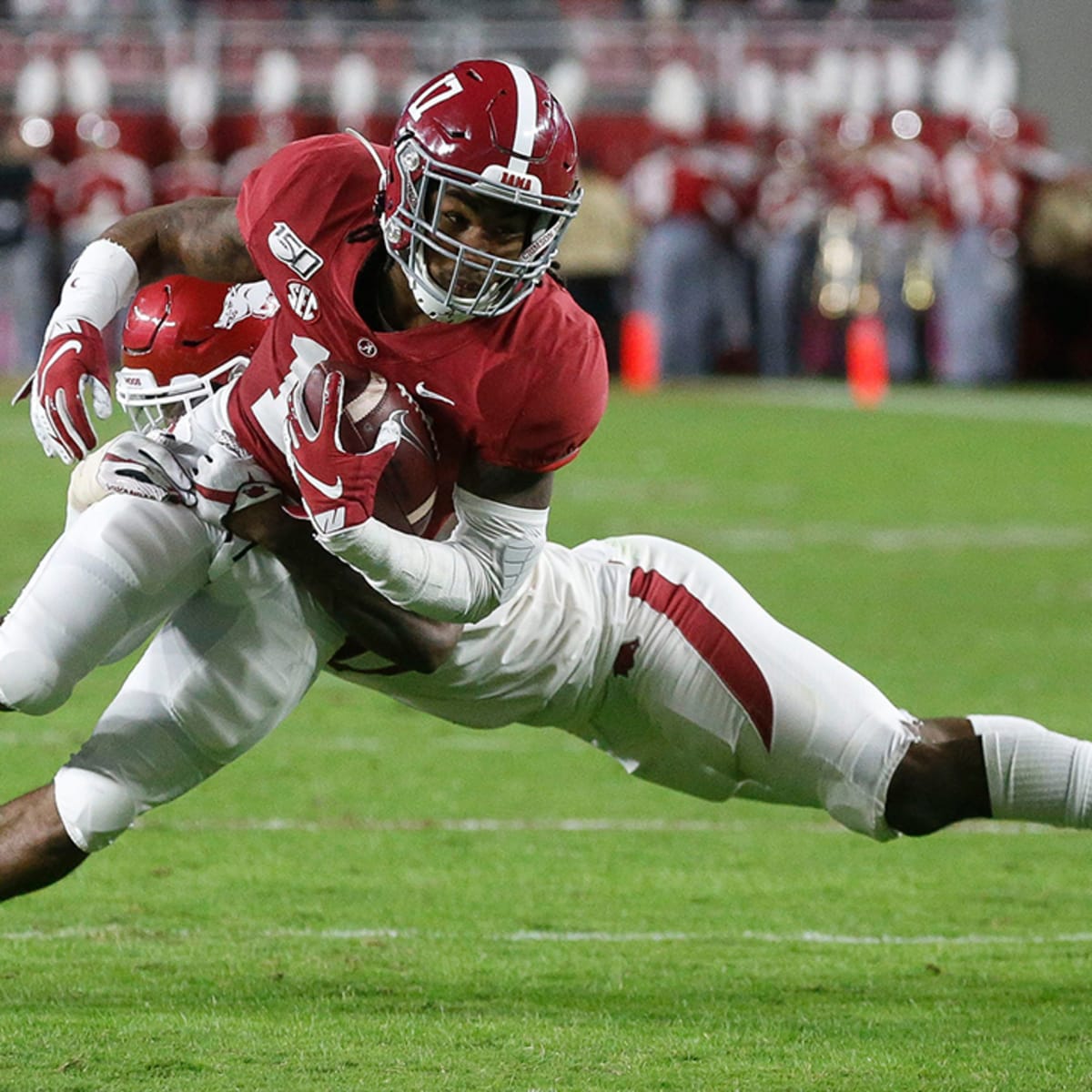 Despite an injury, Jaylen Waddle has pushed Alabama into College