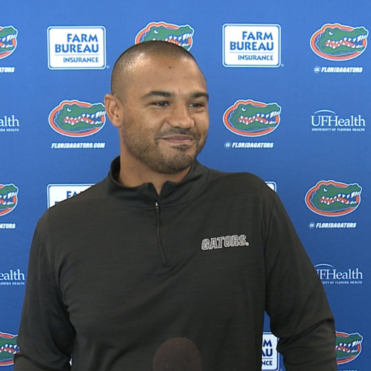 Update: Gators LB Coach Christian Robinson Intends to Stay, Situation Fluid  - Sports Illustrated Florida Gators News, Analysis and More