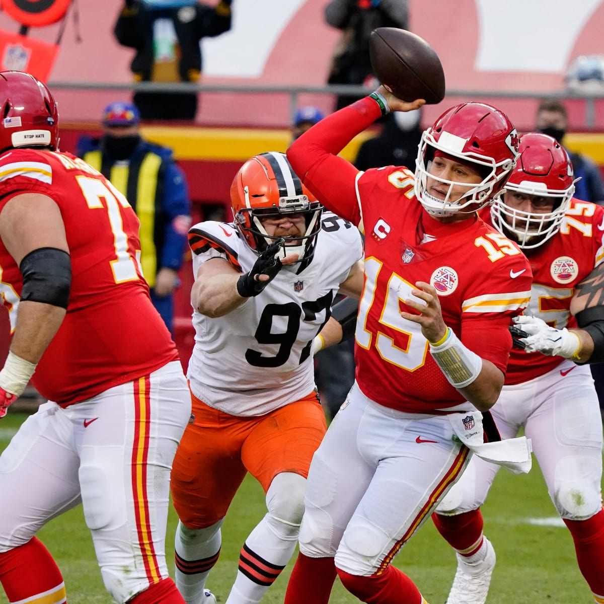 Chiefs beat Browns to advance to AFC title game despite Patrick