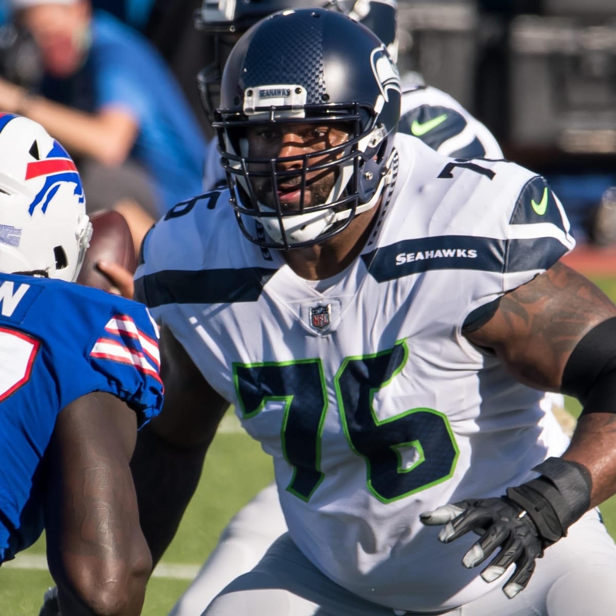 Duane Brown ready to play for Seahawks despite no new deal - The