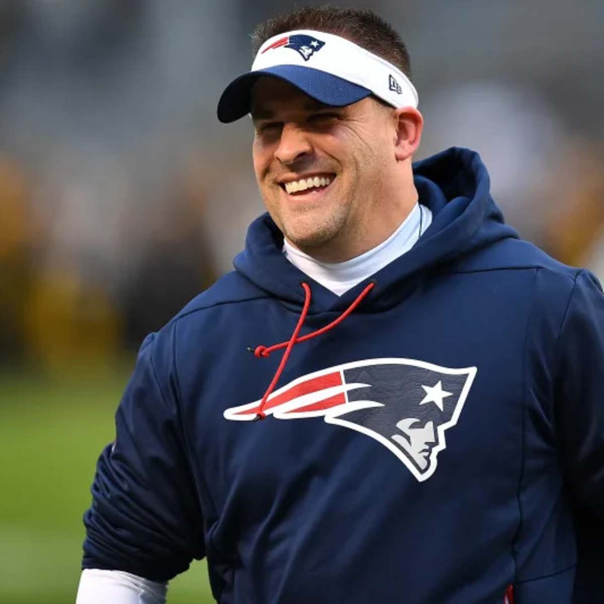 McDaniels welcomes mentor Belichick and Patriots to Vegas