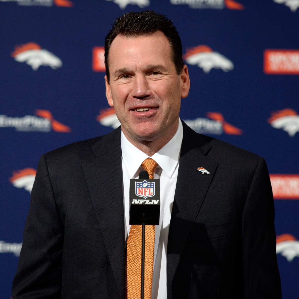 Gary Kubiak adjusting to life in retirement  but for how long?