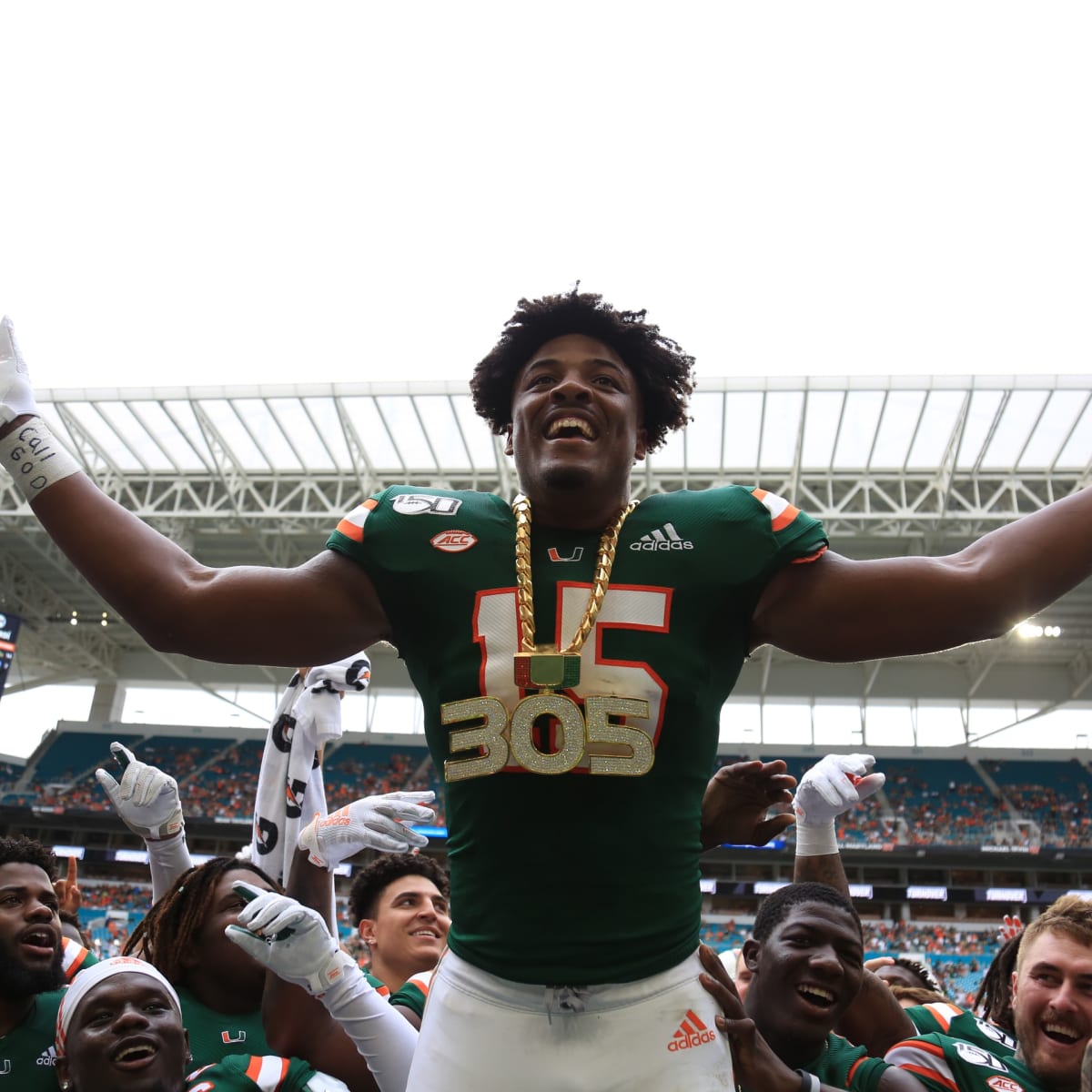 Miami Hurricanes DE Greg Rousseau falls in latest PFF mock draft