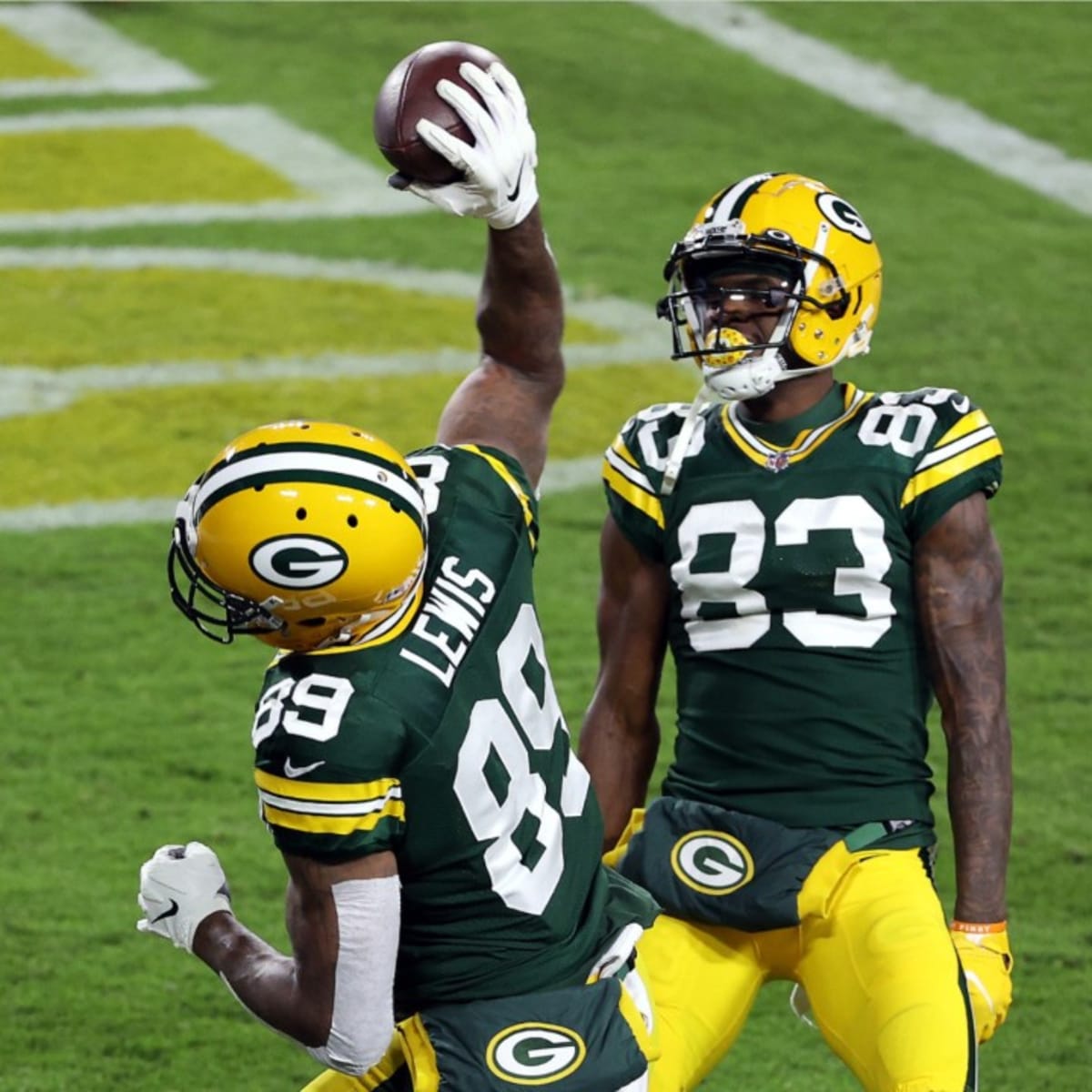 Packers TE Marcedes Lewis still loves what he does in Year 17