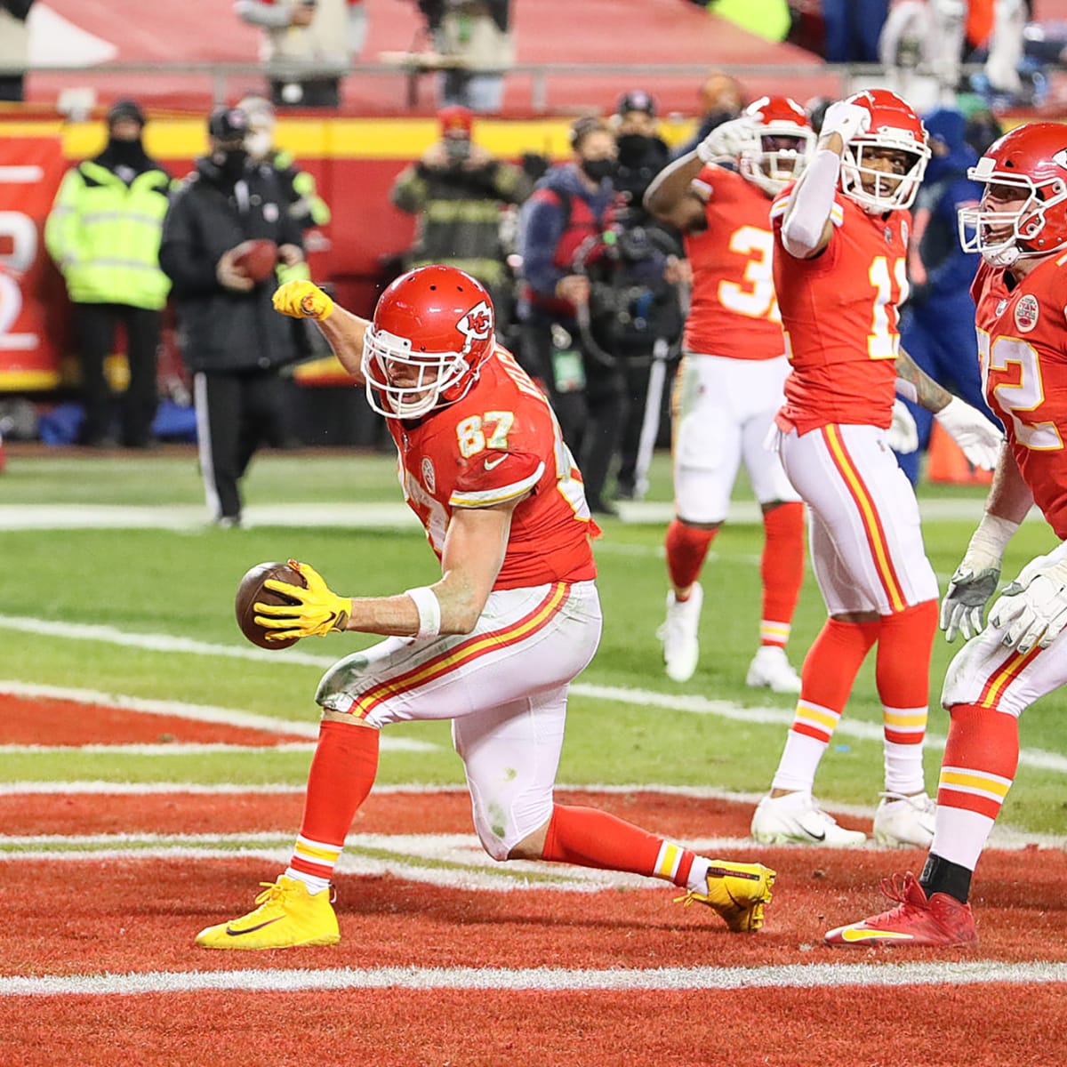 NFL SNF Anytime & First Touchdown Predictions: Travis Kelce To Dominate -  FanNation