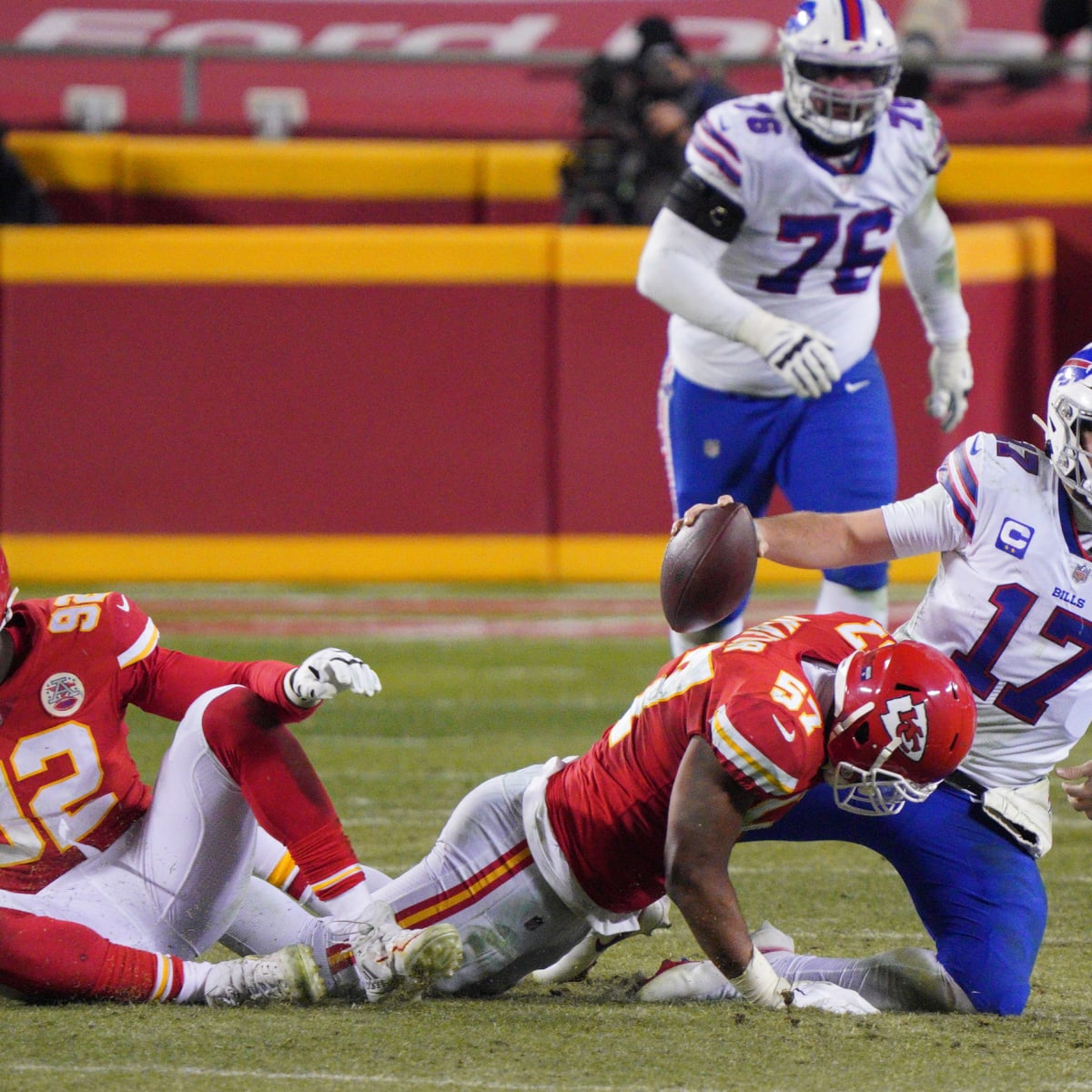 Chiefs Beat Bills in OT Thriller, Punch Ticket to Fourth Straight AFC Title  Game – NBC4 Washington