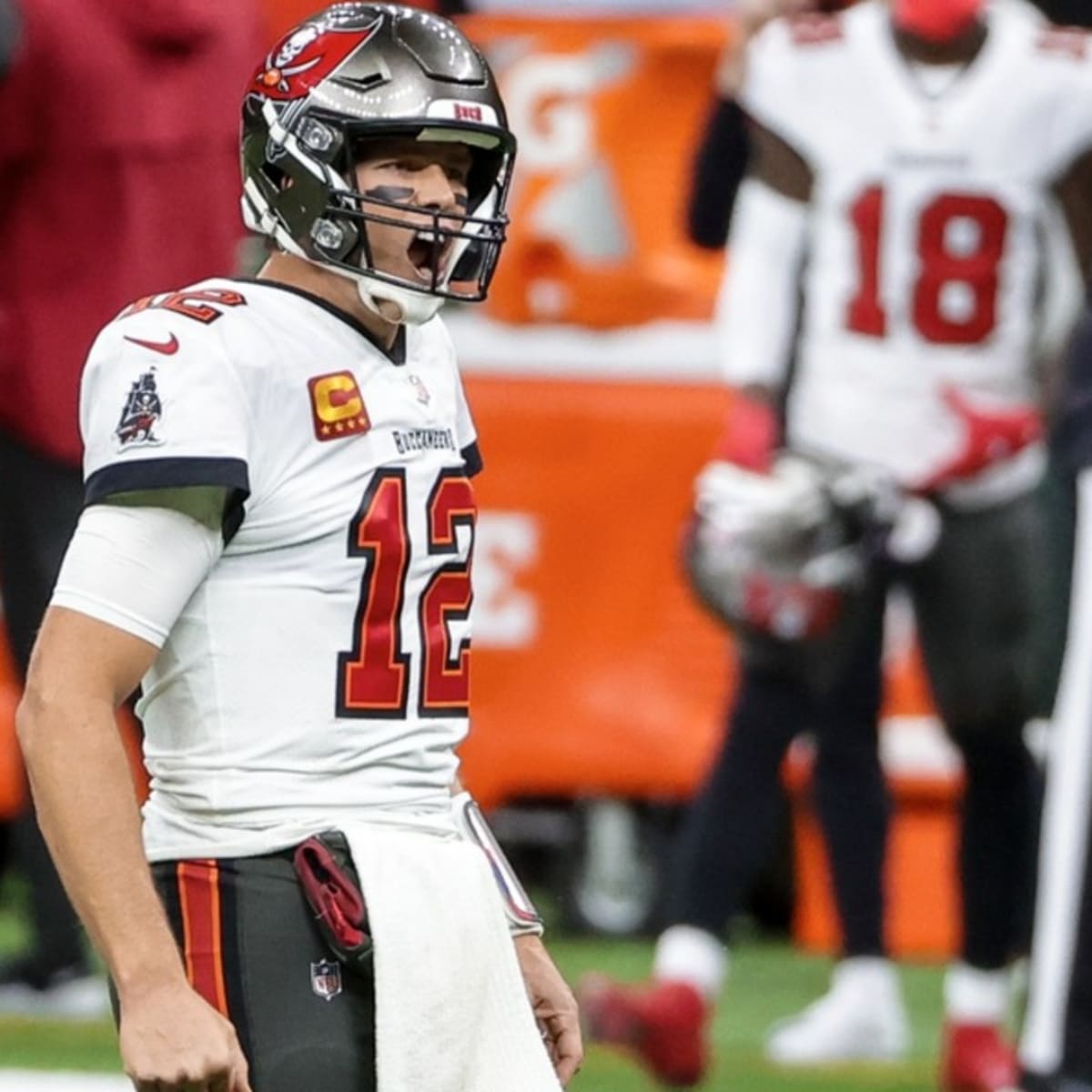 PFF ranks Buccaneers Tom Brady No. 2 quarterback heading into 2021