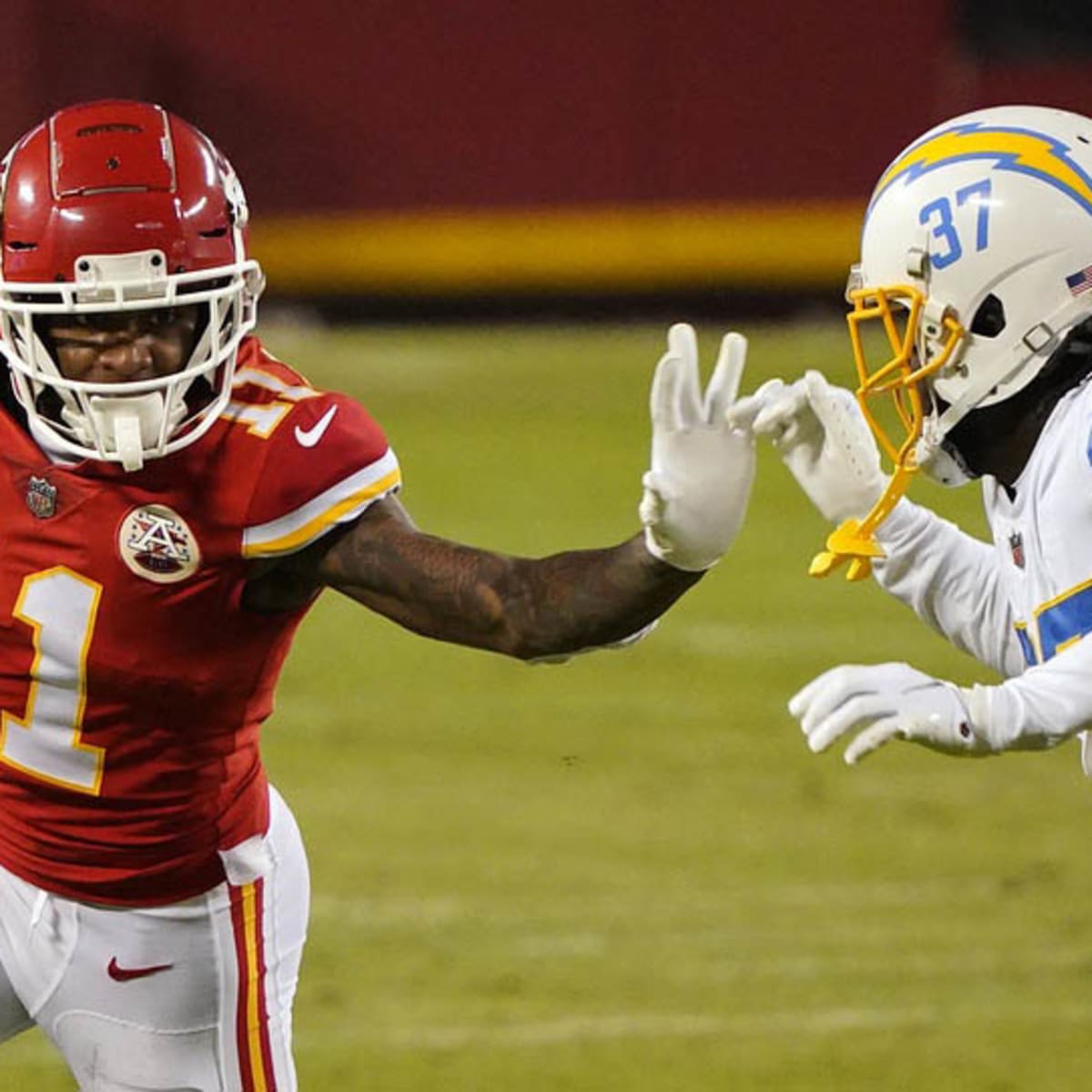 Kansas City Chiefs wide receivers Demarcus Robinson (11), Mecole