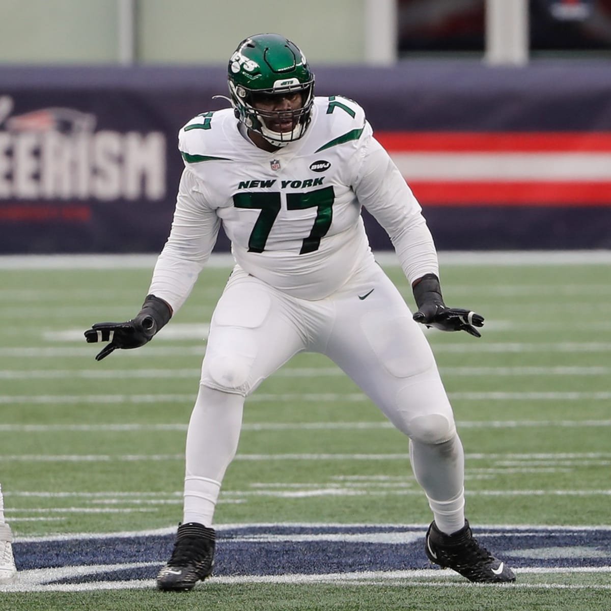 Mekhi Becton struggles at Jets camp as road to return continues