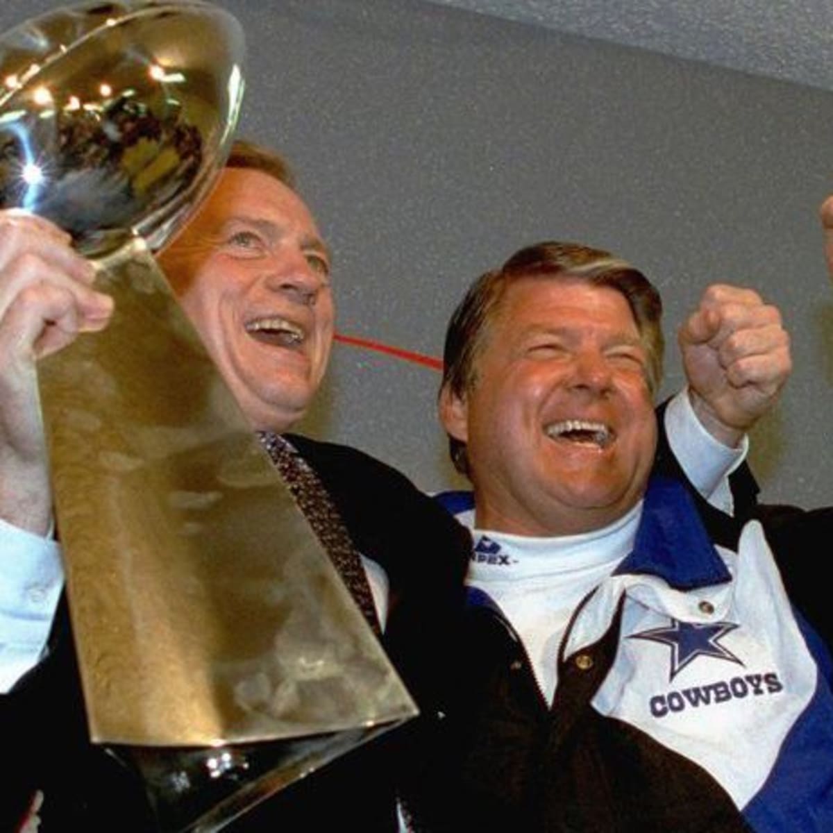 Jerry Gives Jimmy Johnson Ringing Endorsement