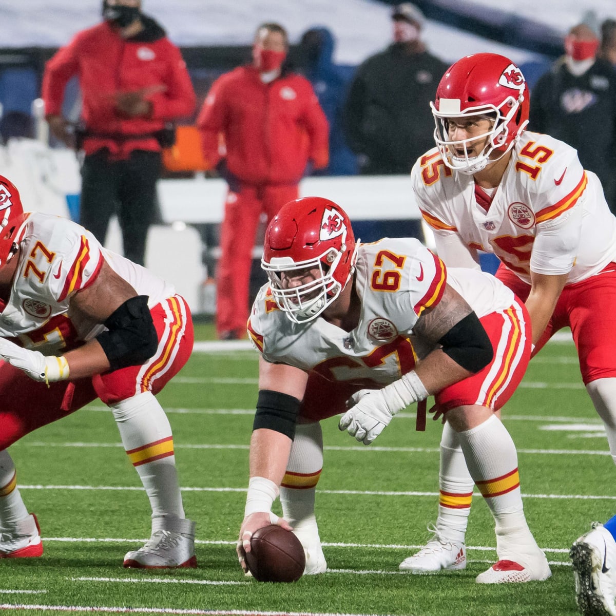 Barber giving Chiefs players haircuts tests positive for coronavirus