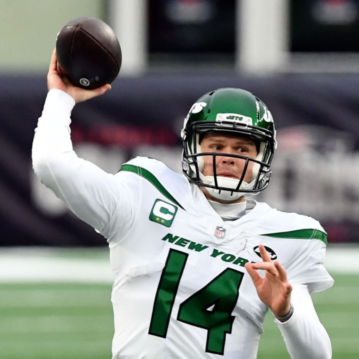 Would Jets dare to trade Darnold to division rival Patriots?