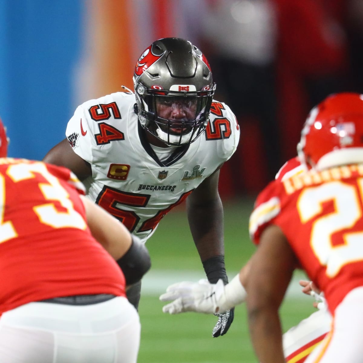 Lavonte David wants to retire with the Bucs