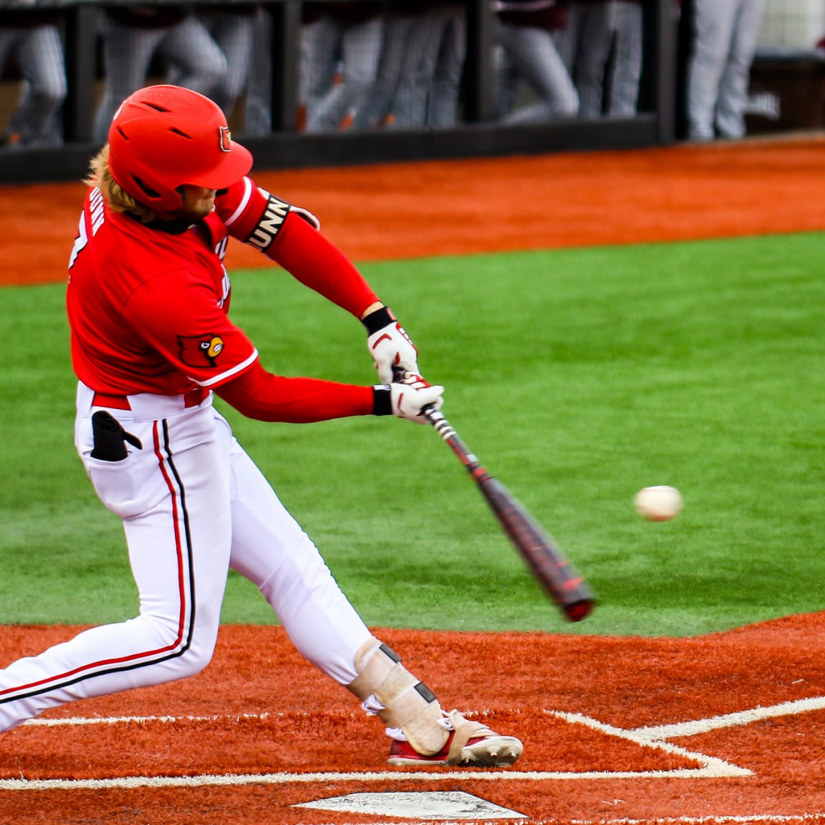 No. 4 Baseball wins exciting series against North Carolina • The Louisville  Cardinal