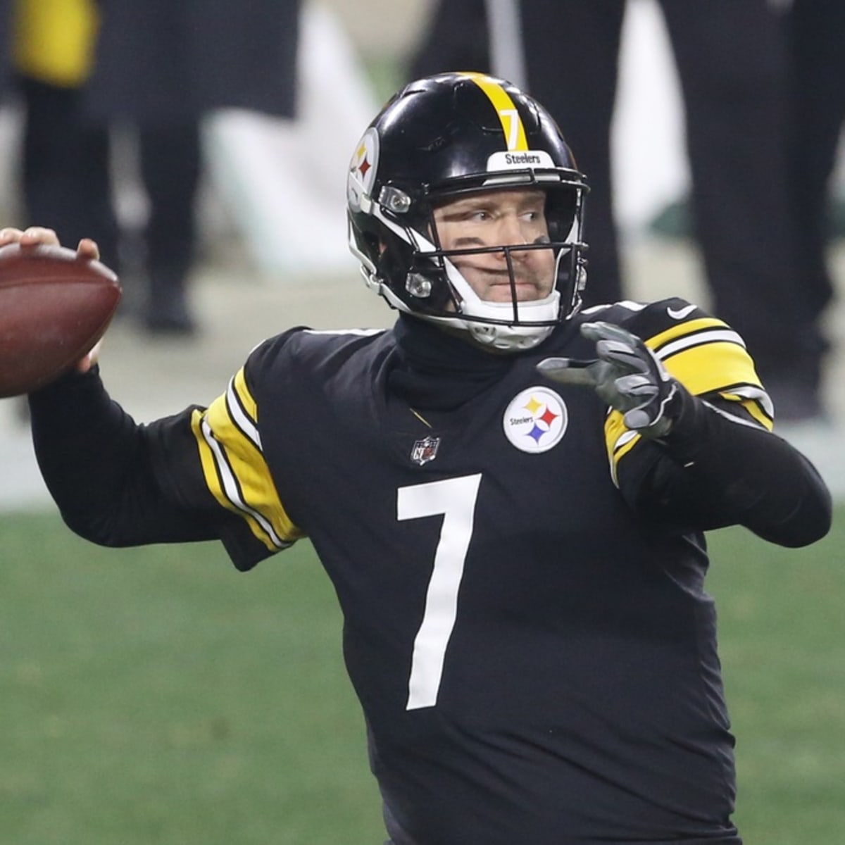 SportsReport: Steelers quarterback Ben Roethlisberger announces