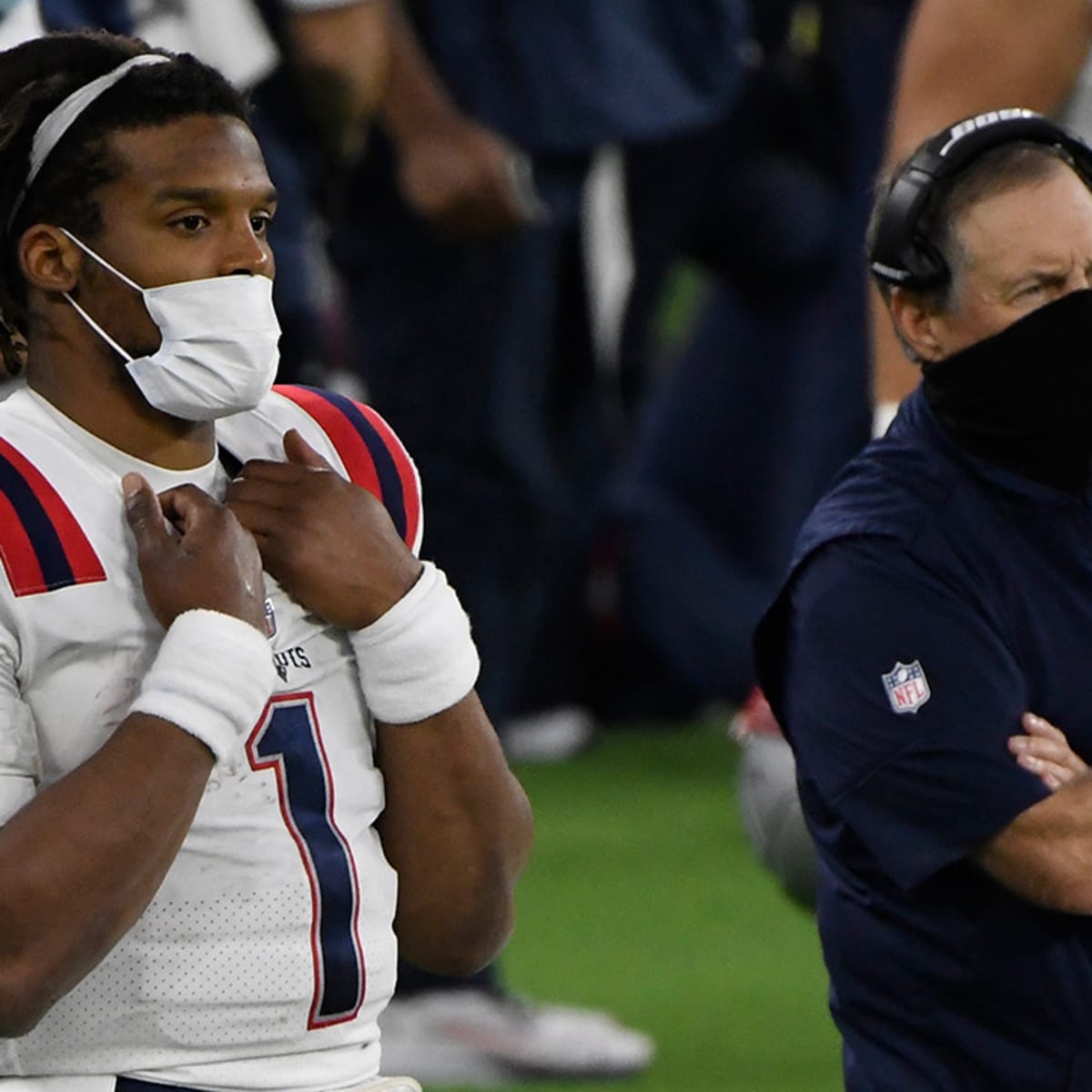 Bill Belichick's hoodie is missing; Raiders fan style - Sports